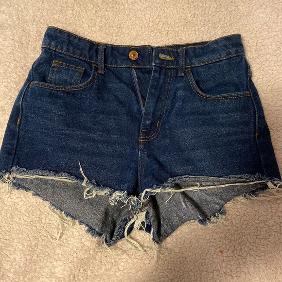H&M High Waist Cut-off Shorts - Picture 1 of 6